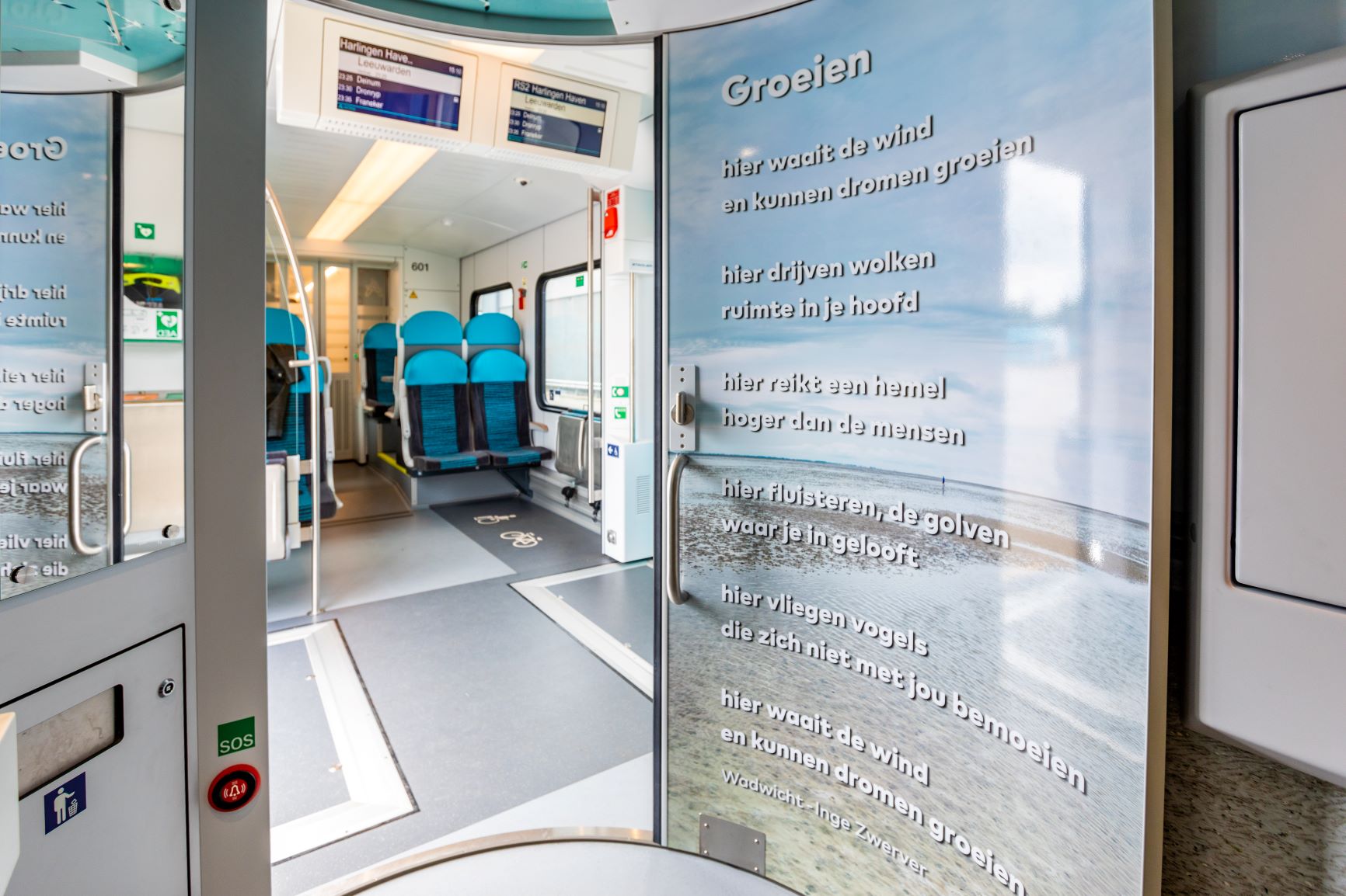 Mijn gedicht in nieuwe Arriva-trein Het Wad